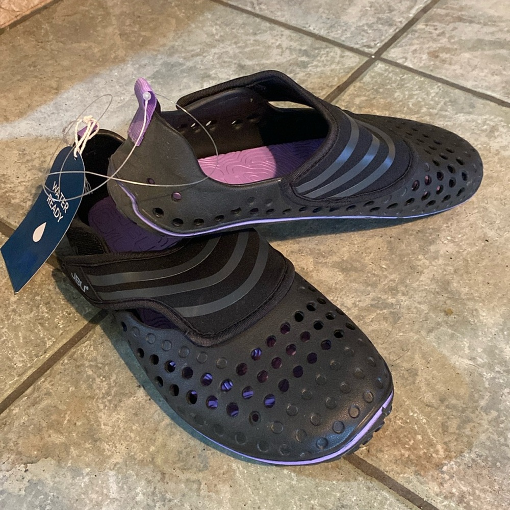 JBU Water shoes new